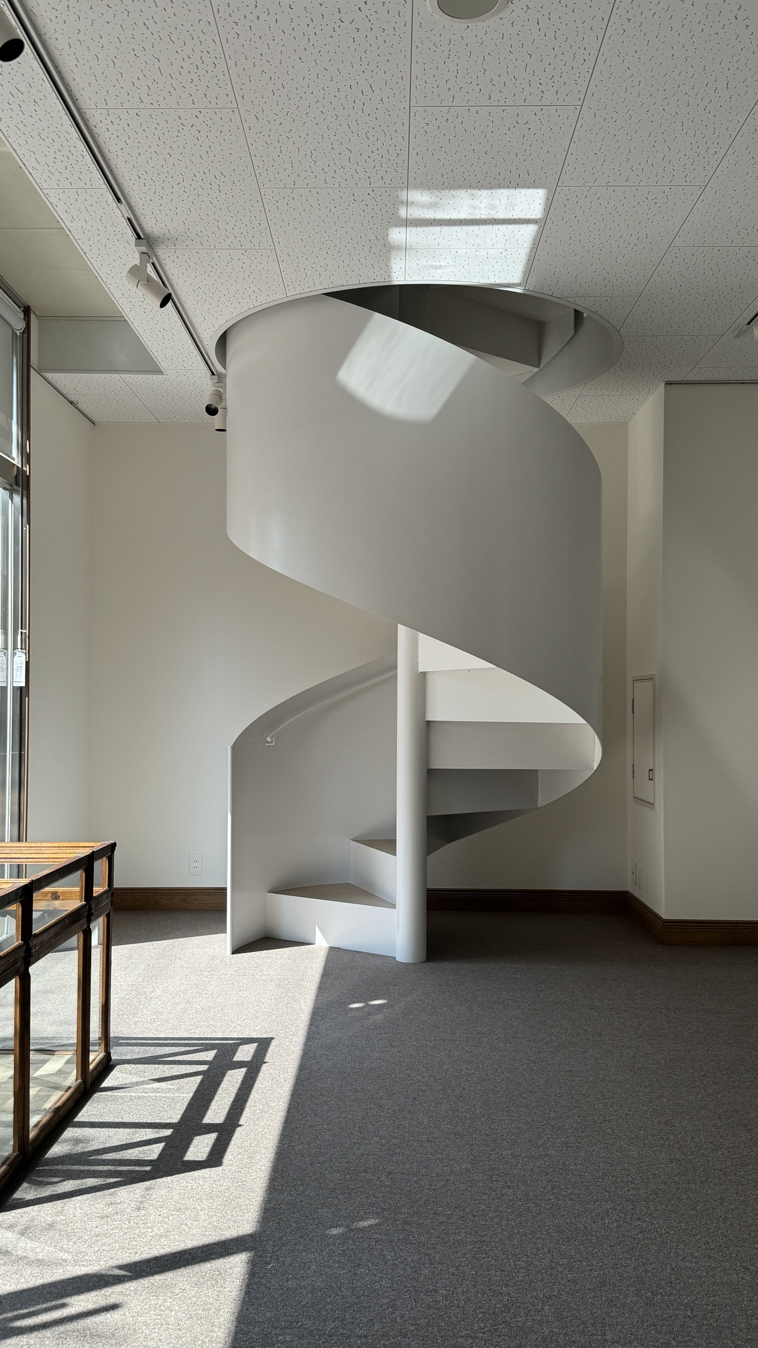兵庫県・Kobe市・KAWATA GALLERY renewal