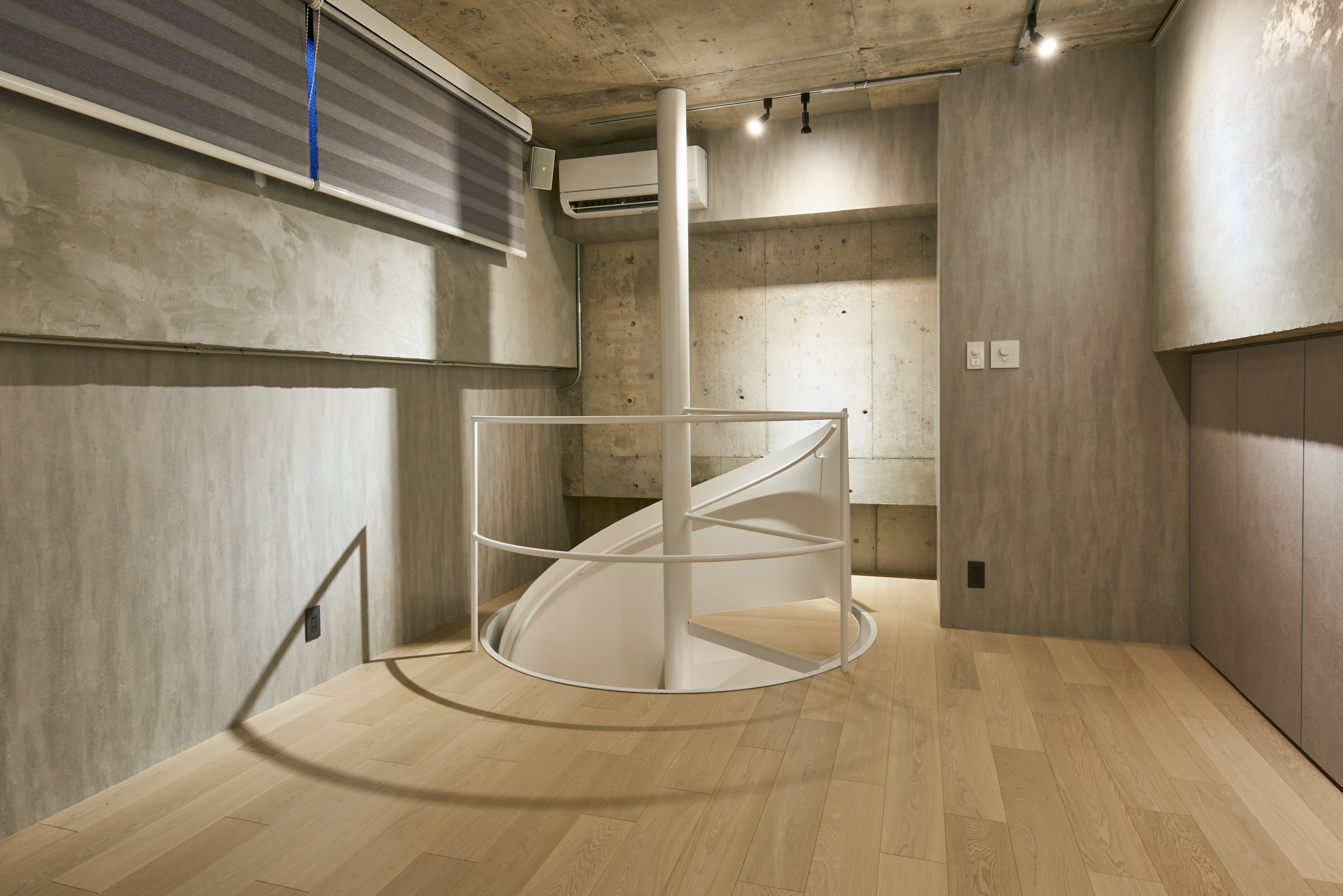 兵庫県・Kobe市・KAWATA GALLERY renewal